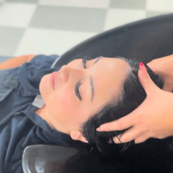 CORTE DE DAMA + HIDRATACIÓN CAPILAR