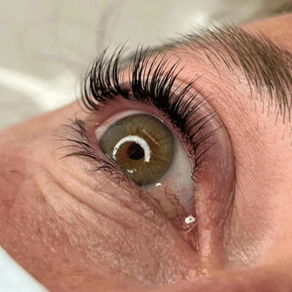 Lash lifting