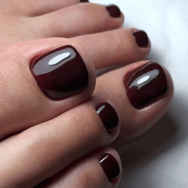 Podoestética + esmaltado semipermanente