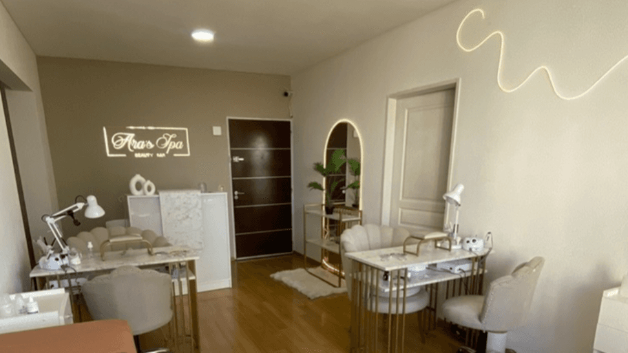 Ara’s Spa interior