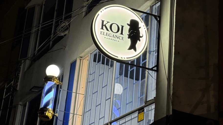 KOI ELEGANCE interior