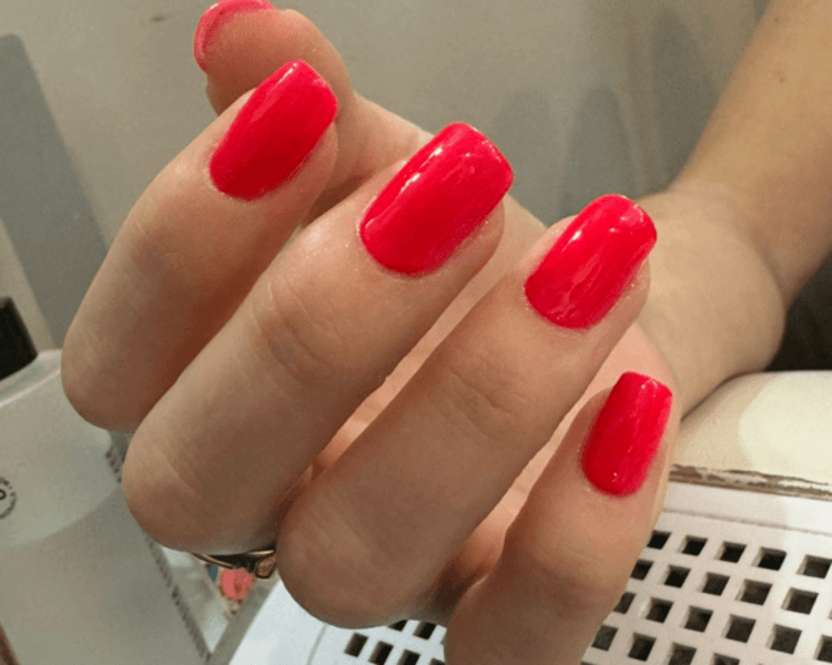 ESMALTADO SEMIPERMANENTE