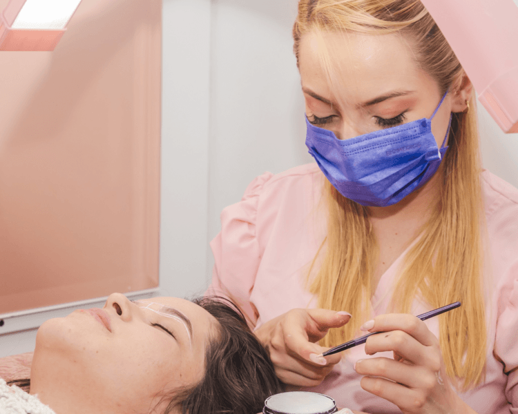 Extencion de Pestañas Clasicas