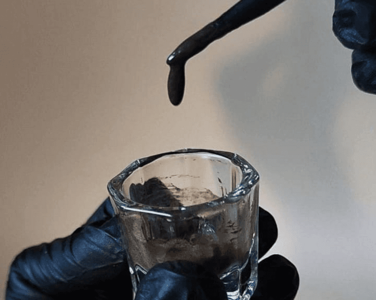 Perfilado de cejas con tinta / Henna