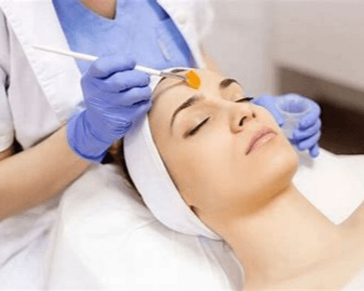 Limpieza Facial Profunda con Extracciones