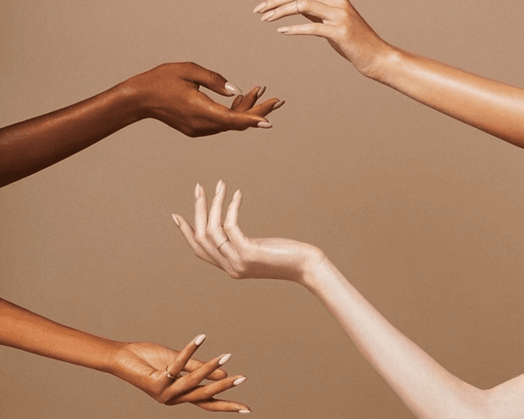 DEPILACIÓN LÁSER DE BRAZOS COMPLETOS Y AXILA MANOS GRATIS