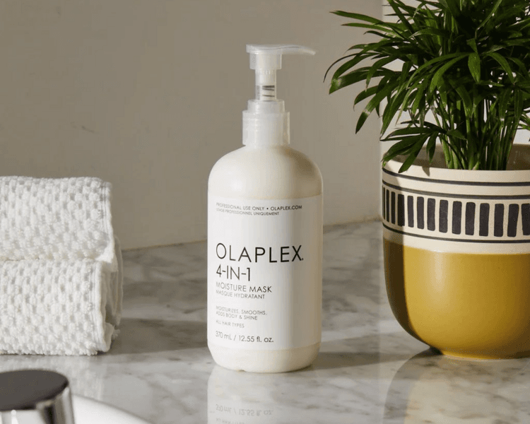 Tratamiento Reconstrucción Olaplex 4 en 1 cabello medio M (1 mano bajo el hombro)