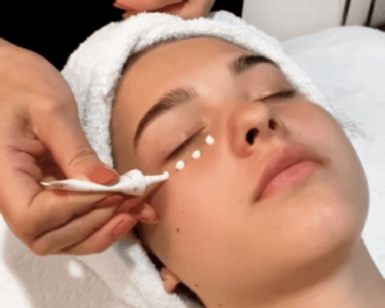 ASESORÍA DE SKINCARE PERSONALIZADA+LIMPIEZA FACIAL CASMARA PURIFYING