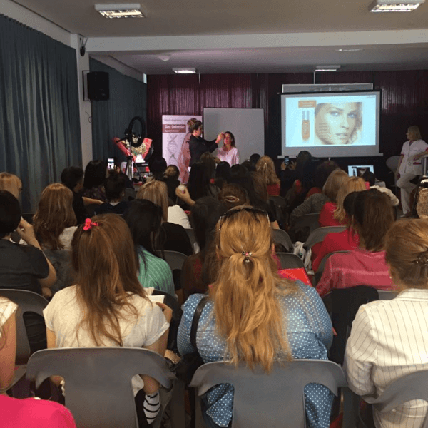 Perfeccionamiento personalizado maquillaje social /novias