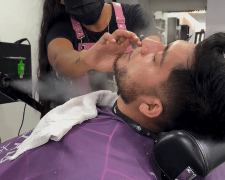 SERVICIO BARBA KARLANA