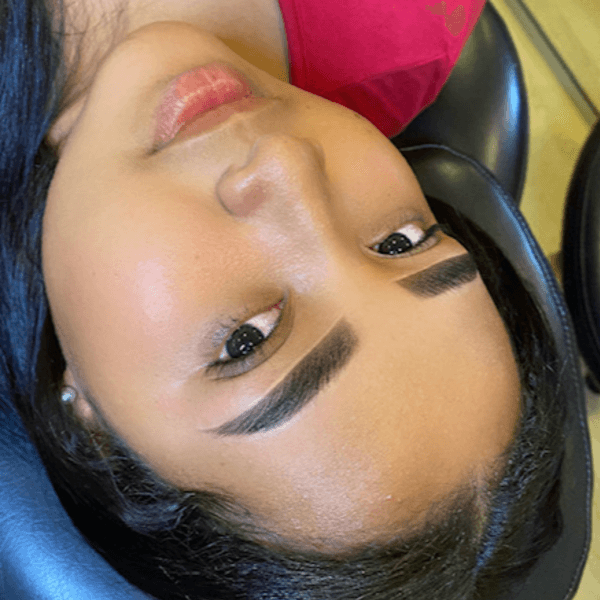 Cejas henna y depilación con hilo