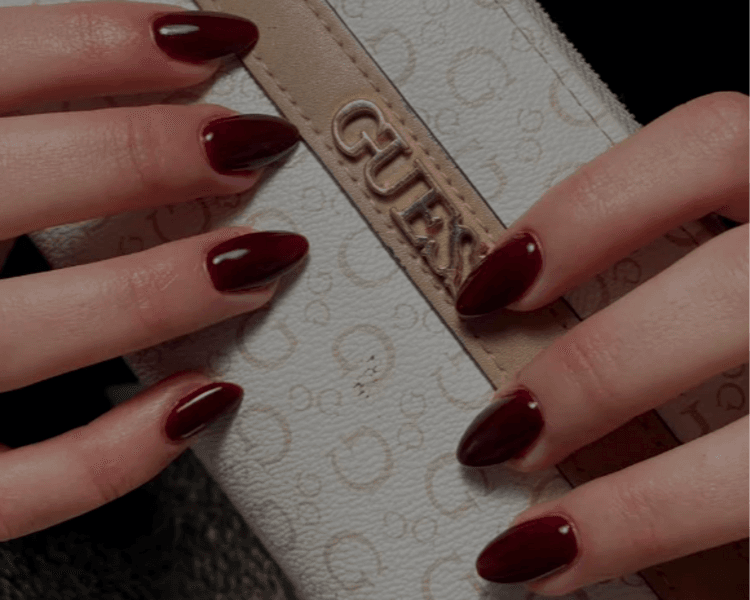 MANICURIA+EXTENSIÓN SOFTGEL+ESMALTADO SEMI.