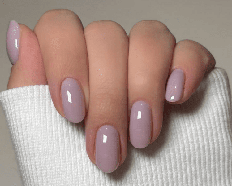 Manicuría Simple + Esmaltado Semi-Permanente COLOR LISO