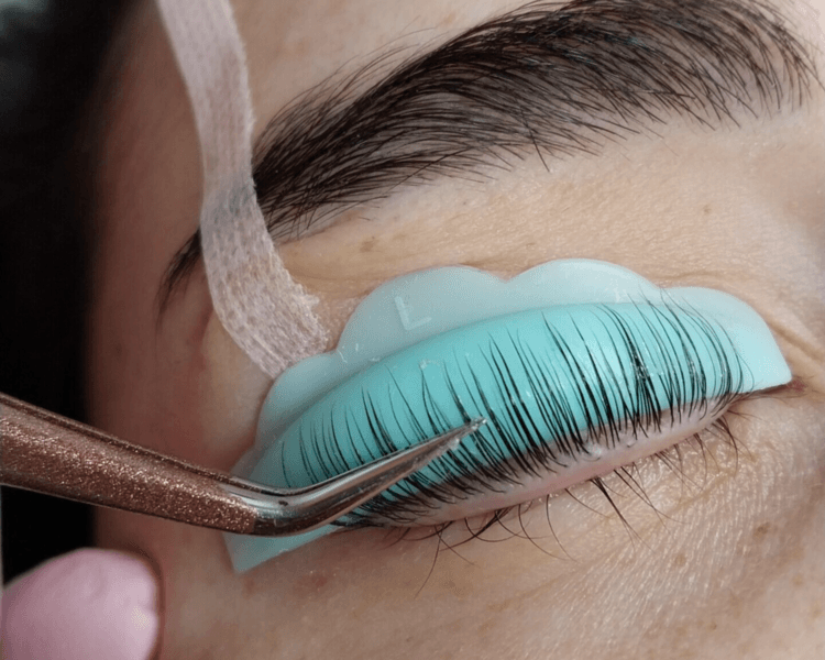 Lifting de pestañas con tinte