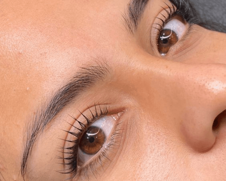 Lifting de pestañas sin tinte