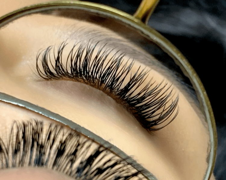 Service de Extenciones de Pestañas TECNOLOGICAS