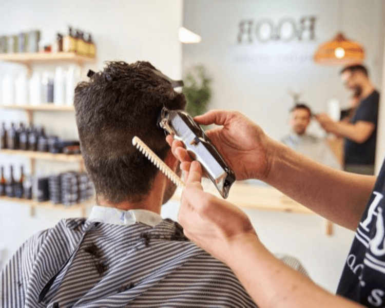 Corte de cabello con tijeras
