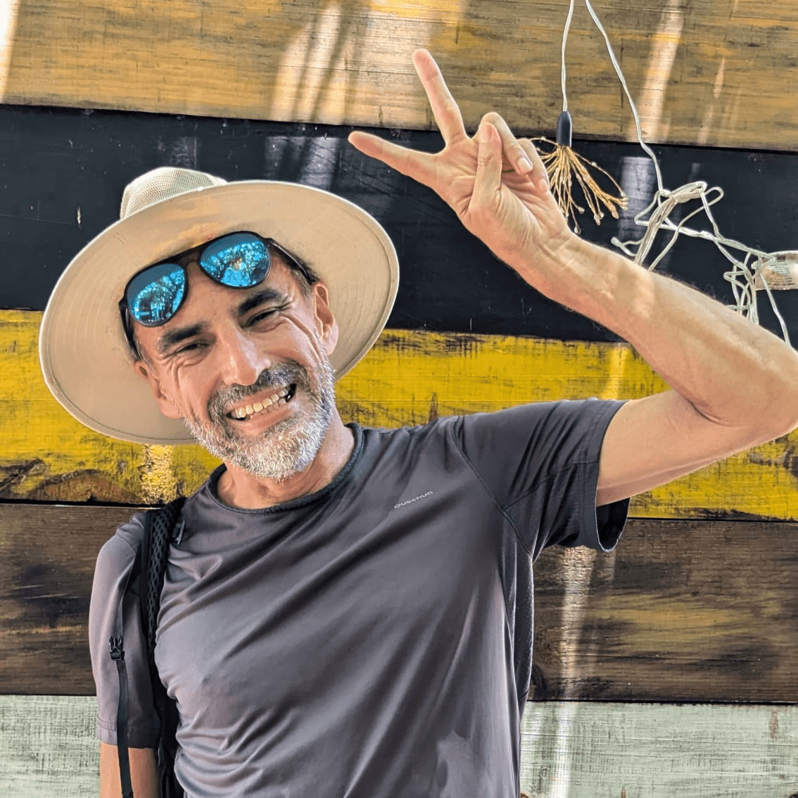 Héctor Morales photo