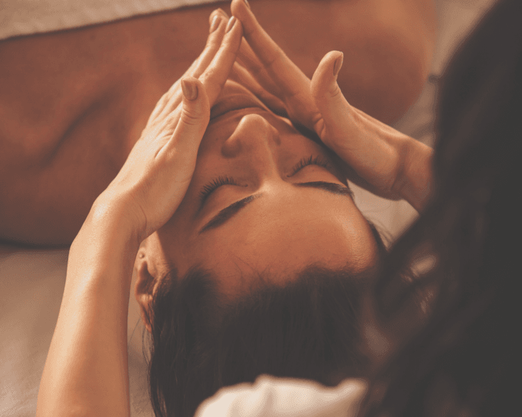 Peeling Químico Facial + Masaje Integral Corporal 60 min