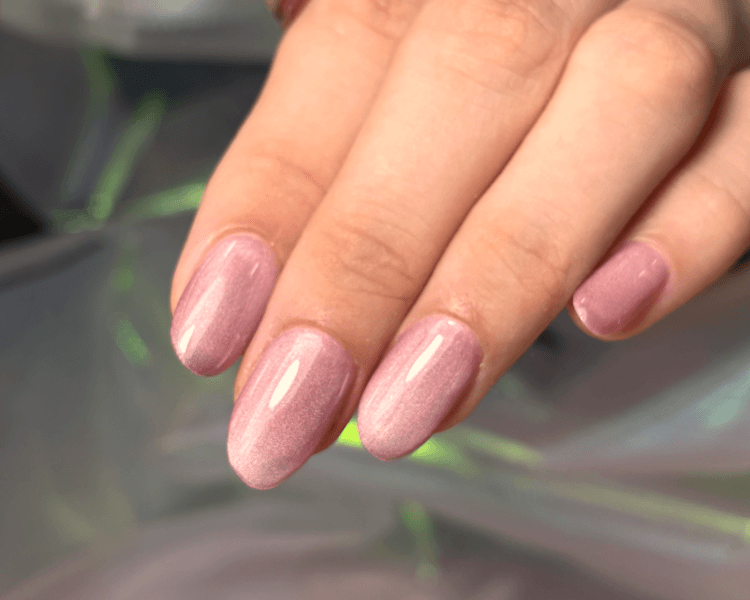 Kapping y esmaltado con diseño simple