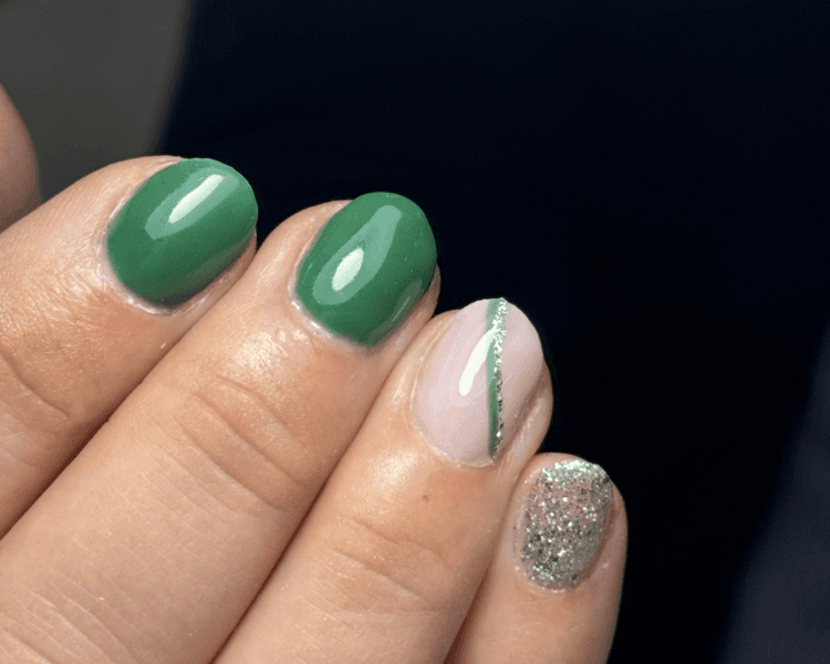 Estética de manos + Esculpidas en Techgel + esmaltado semipermanente (con diseños complejos o en mas de 2 uñas)