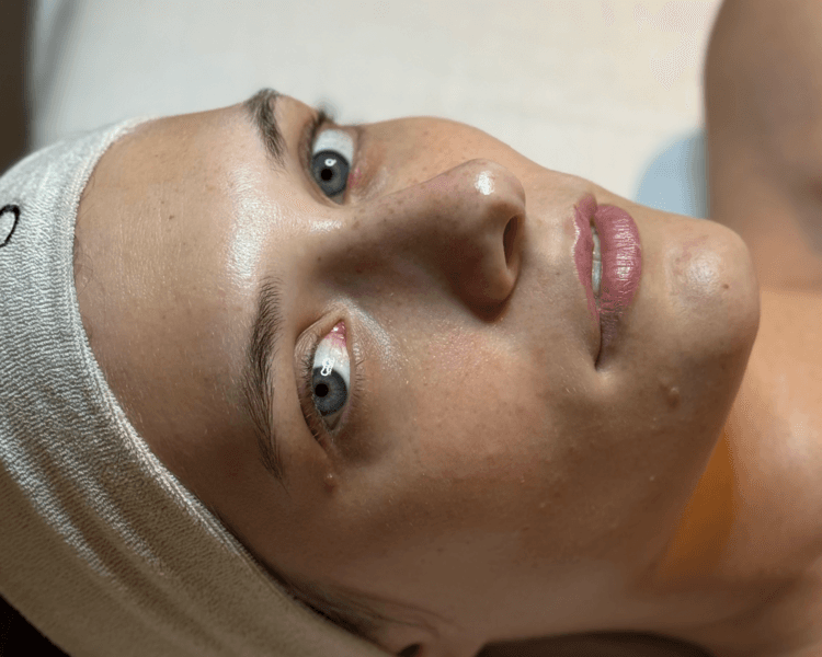 LIMPIEZA FACIAL PROFUNDA