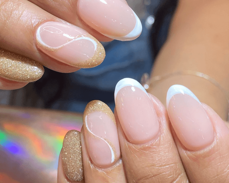 Diseño simples por uña