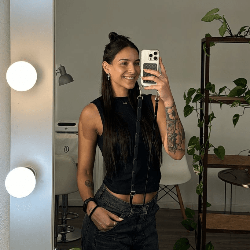 Camila Di Carlo photo