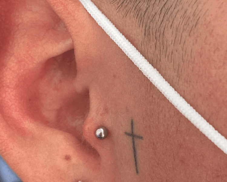Tragus titanio
