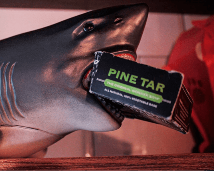 Corte de Cabello, Arreglo de Barba y Limpieza Facial