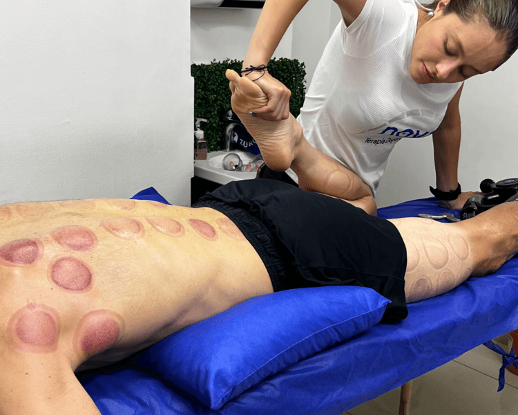 Masaje deportivo completo (Piernas, Espalda y Brazos)