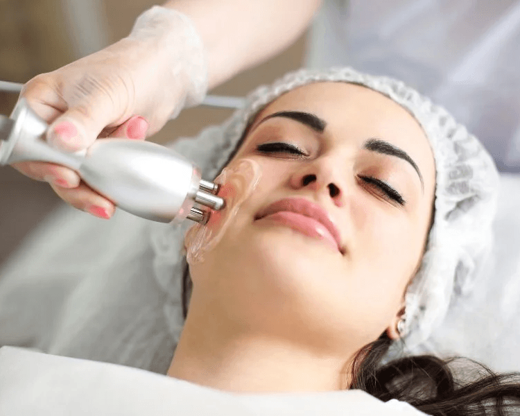 Rejuvenecimiento facial microdermoabrasión y radiofrecuencia