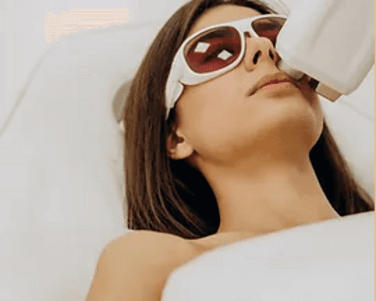 Bigote, Barbilla, Menton, Frente, Mejillas, Nariz, Orejas, Patillas