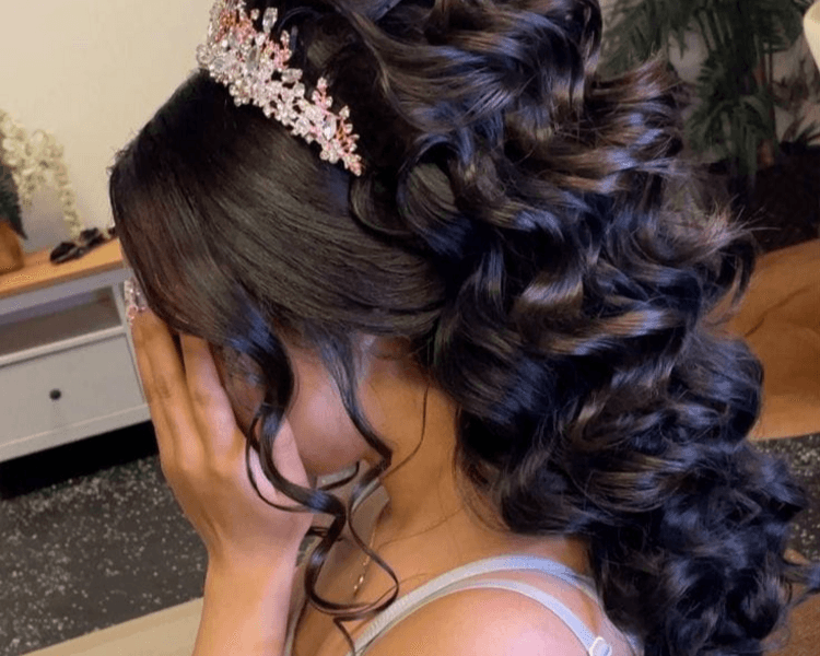 PEINADO QUINCEAÑERAS