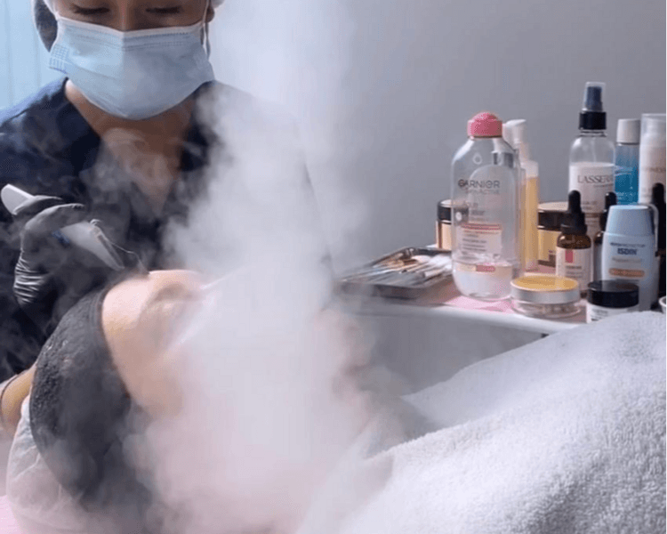 LIMPIEZA FACIAL PROFUNDA