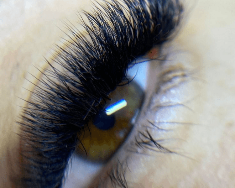 PESTAÑAS VOLUMEN RUSO