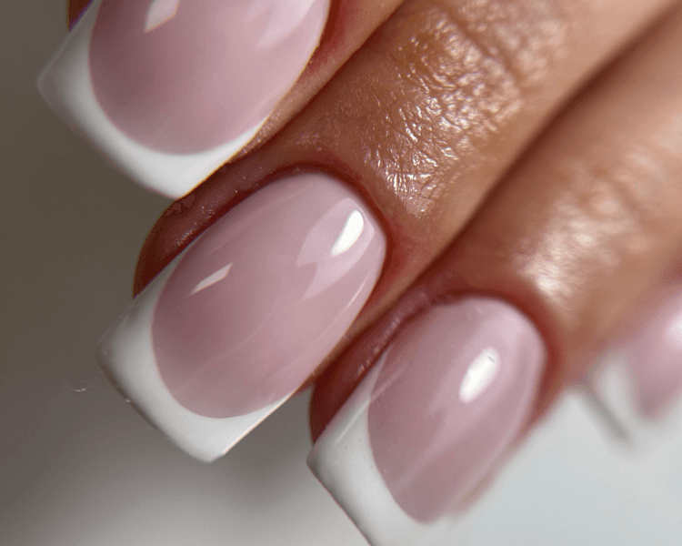 Adicional para tu manicura, Francés o Degradé