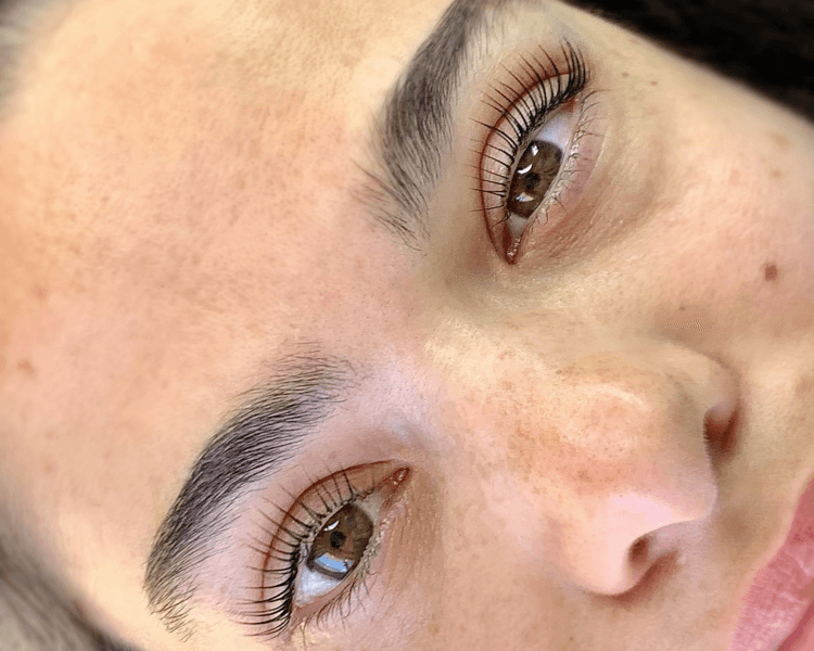 Promoción amigas 2 Liftings de Pestañas Full Hidratación