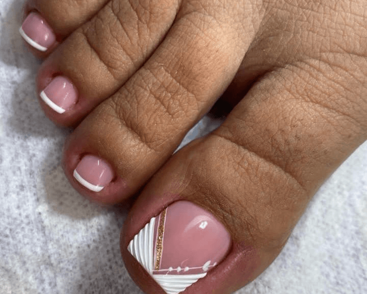 PEDICURE SEMIPERMANENTE