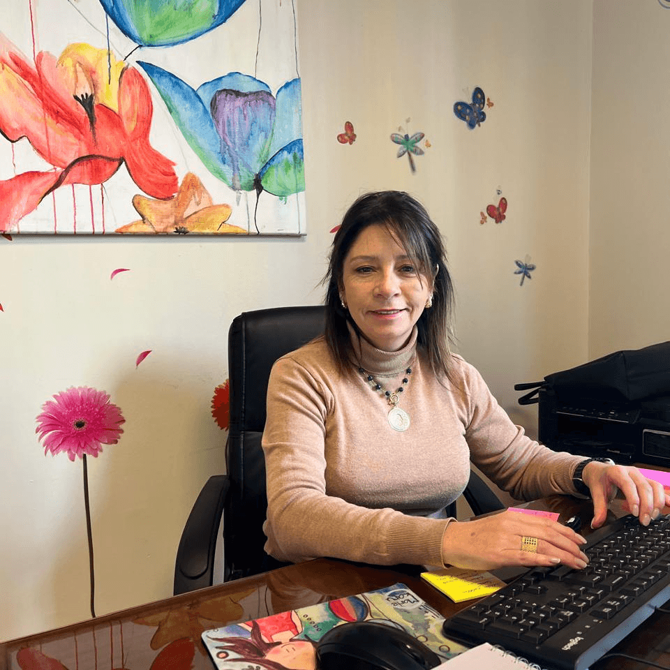 PAULA SANHUEZA photo