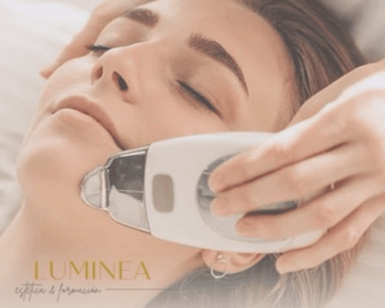 Limpieza facial con aparatologia