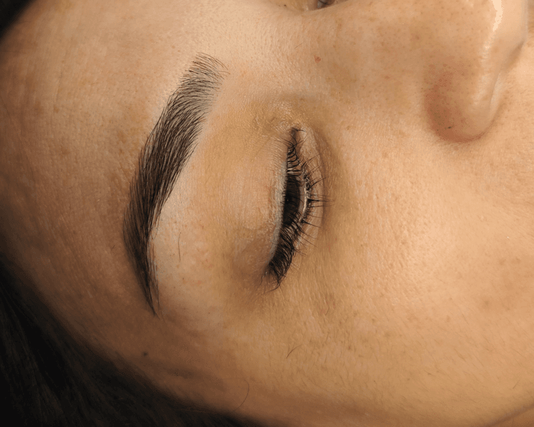 Perfilado de Cejas