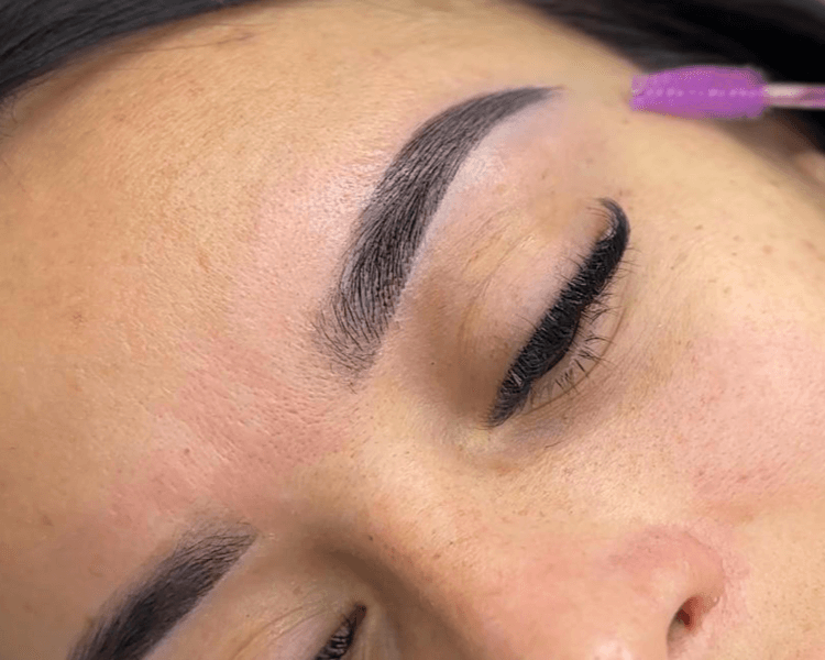 Diseño de Cejas+ Pigmentación semipermanente