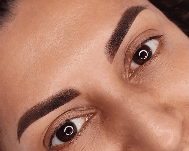 Micropigmentacion de cejas efecto polvo (Microshading)