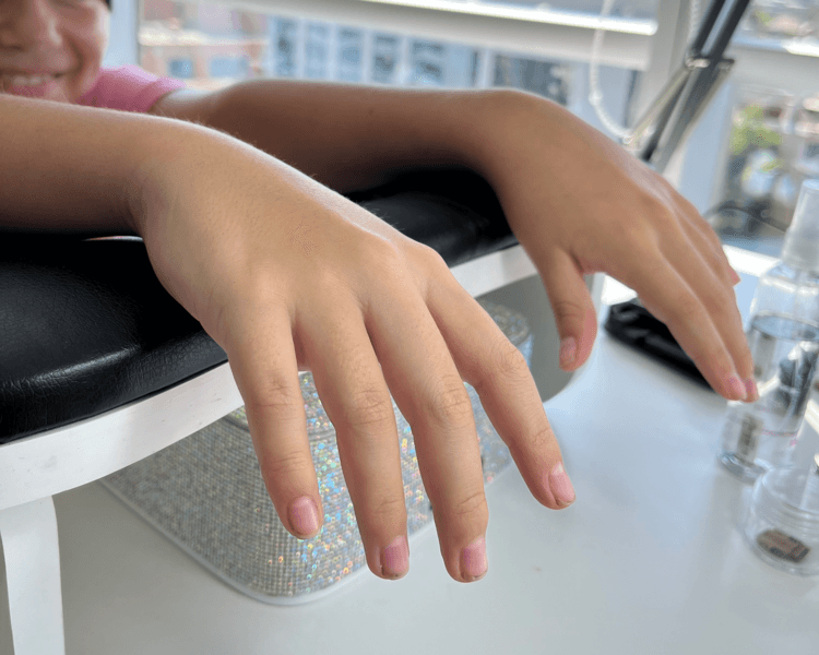 👧🏻 Manicure Kids