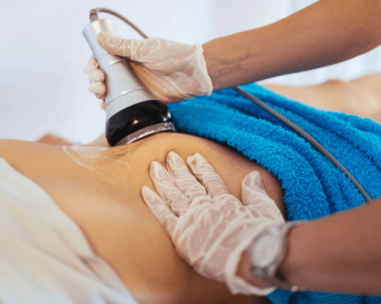 1 Sesión Reductora y Tonificante: Cavitación + Lipoláser + Radiofrecuencia (90 min)