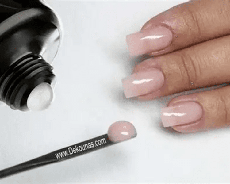 Polygel Esculpidas + Esmaltado Permanente (Largo 1 y 2)