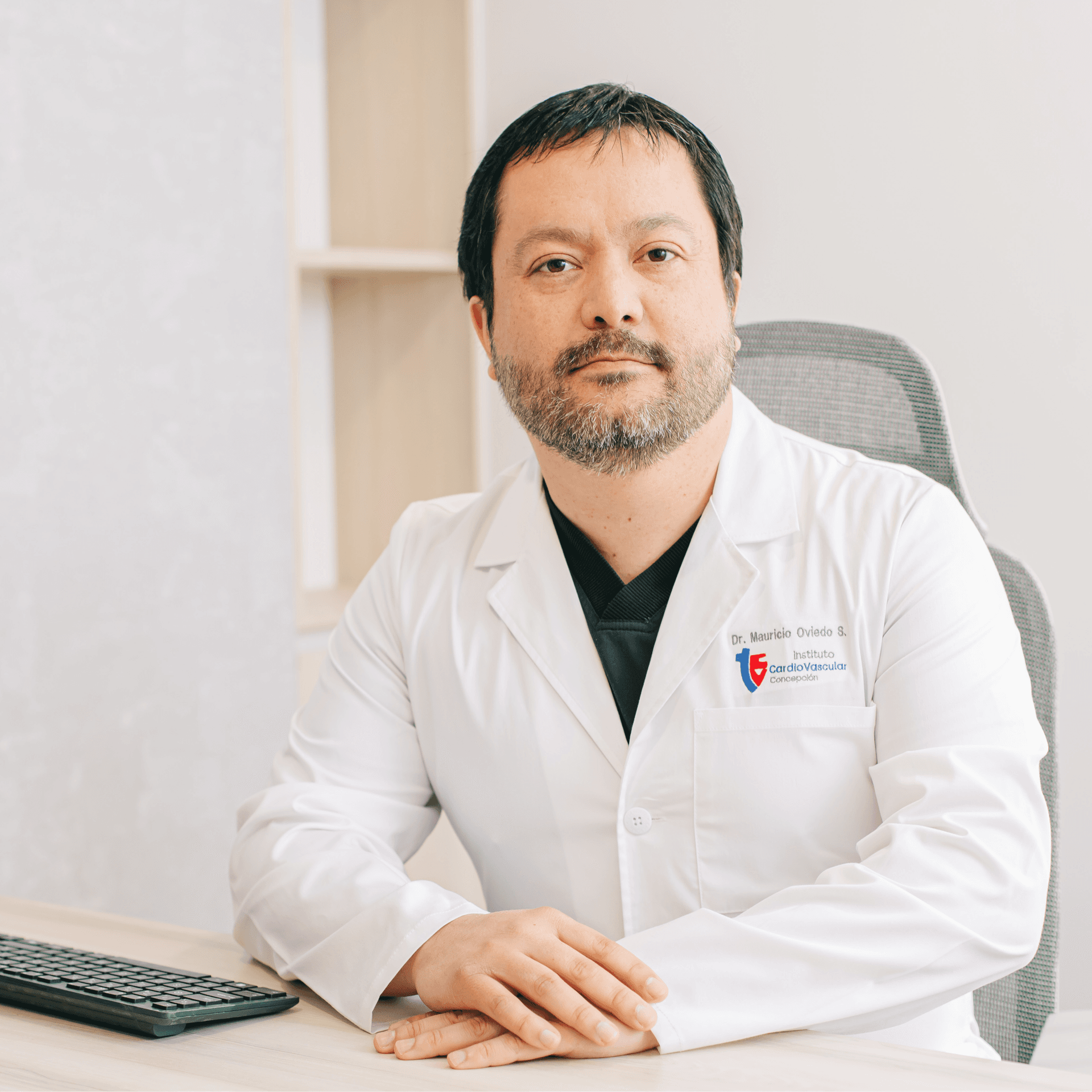 Dr. Mauricio Oviedo S. photo