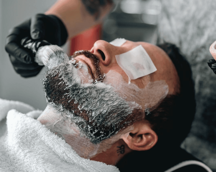 CORTE Y BARBA TRADICIONAL