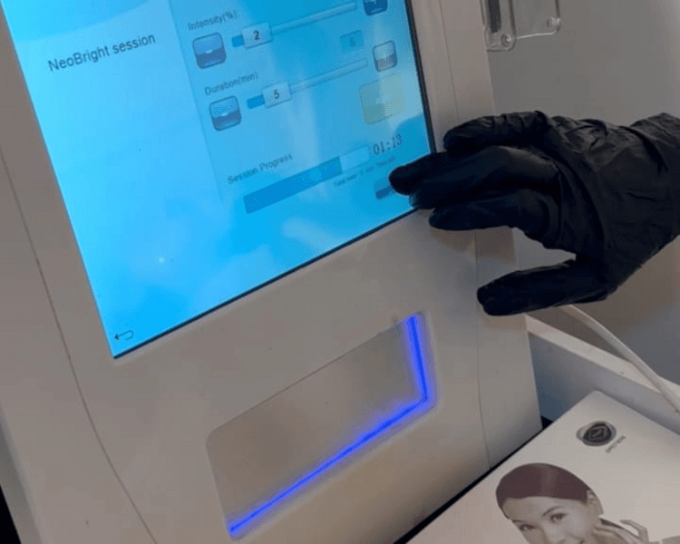 FACIAL Hidra-Glow SILVER Empoderada ( BASICO )